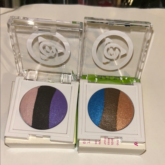 Bold Purple and Black Eyeshadow Duo for Stunning Eye Looks - Picture 1 of 1